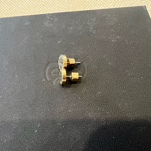 Marc Jacobs gold plated ear studs - Picture 6 of 6